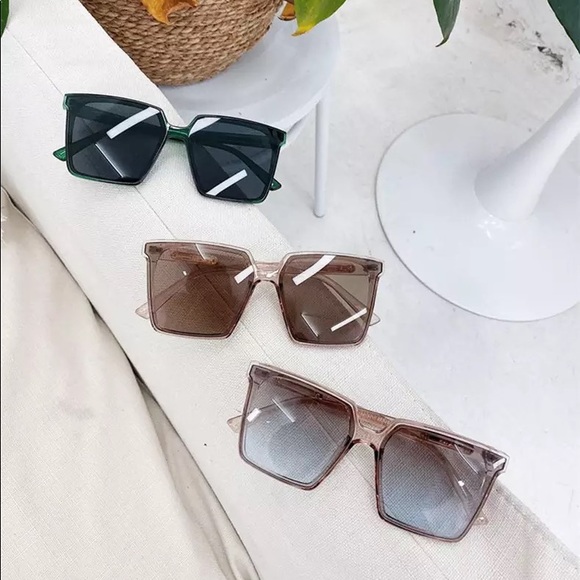 Oversized Square Tan Gradient Tint Sunglasses - Picture 4 of 6